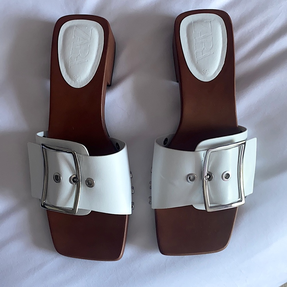 NEW Zara sandals